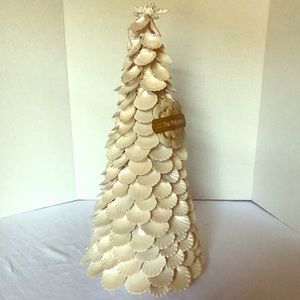 Seashell Christmas Tree with starfish topper